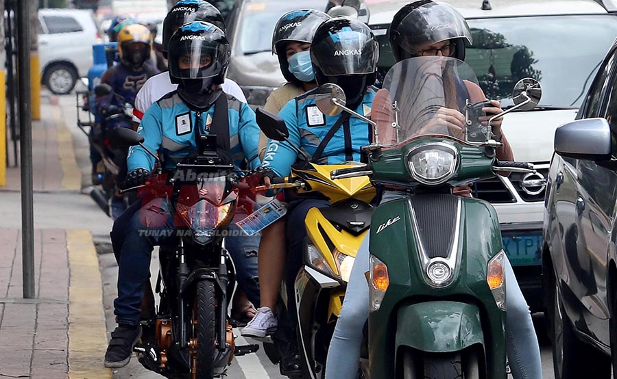 Mga motorcycle taxi rider na namimili ng pasahero, pinaaaksyunan sa ...