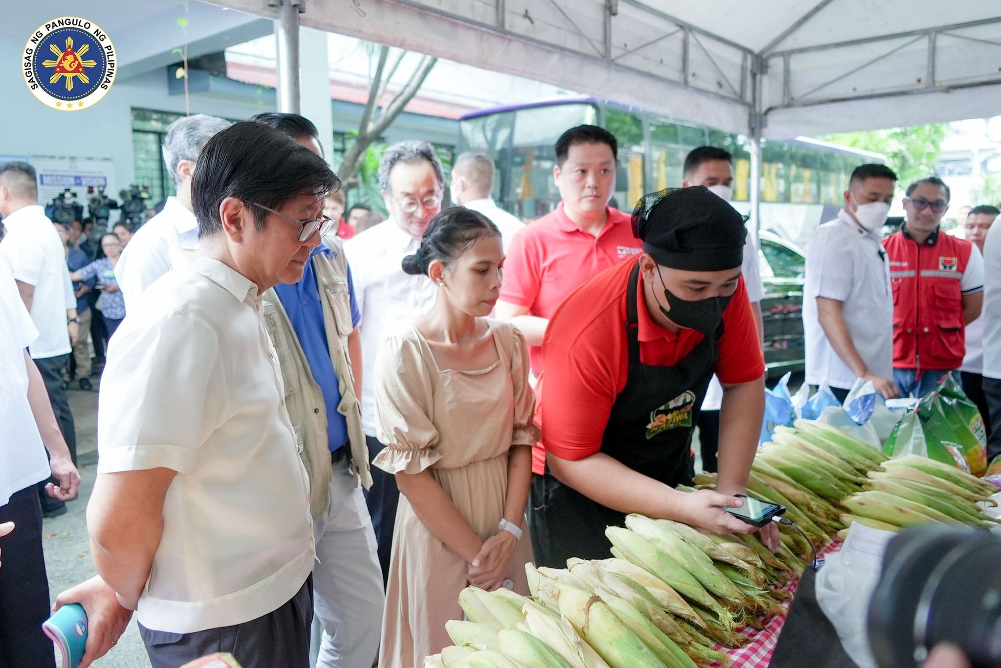 Food Stamp idineklara ni Marcos bilang flagship program Police Files