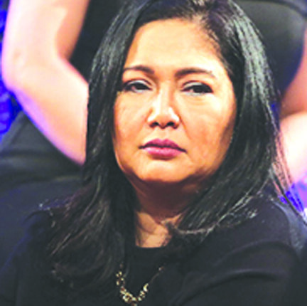 Vlogger Maharlika, actress Maricel Soriano, ex-Exec Sec. Ochoa